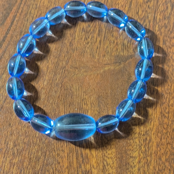 Stretchy Blue, Black and Clear Beaded Bracelets Set - Picture 6 of 6